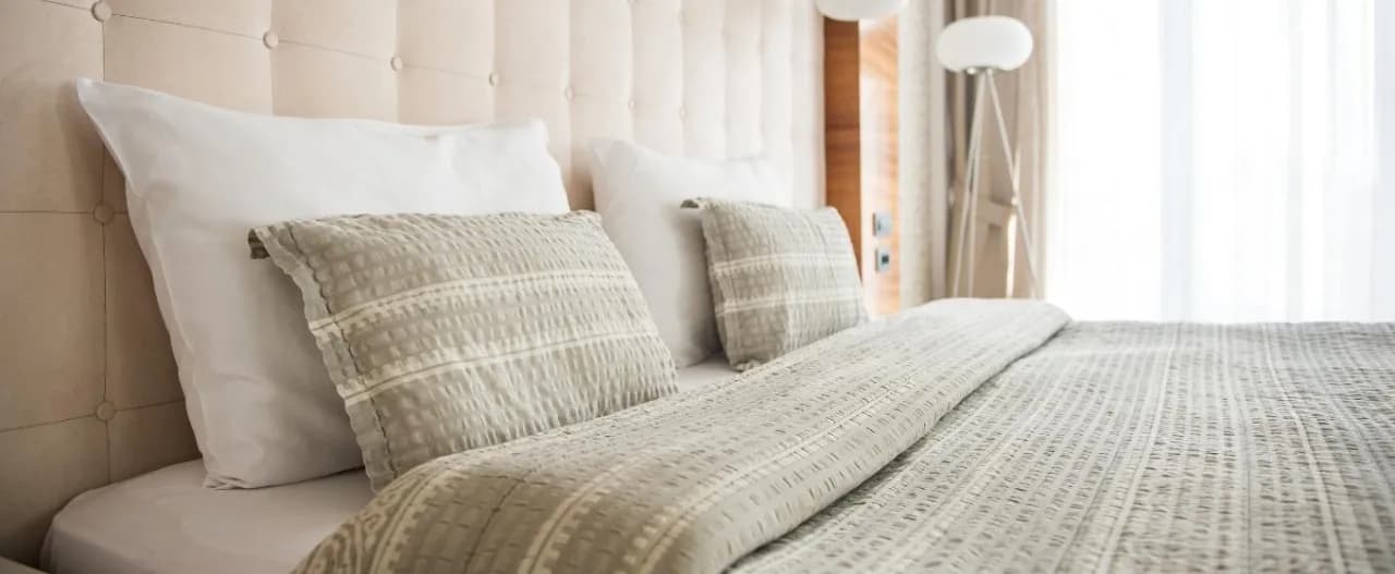 Czym wypełnić poduszki oparciowe, aby zapewnić komfort i trwałość?