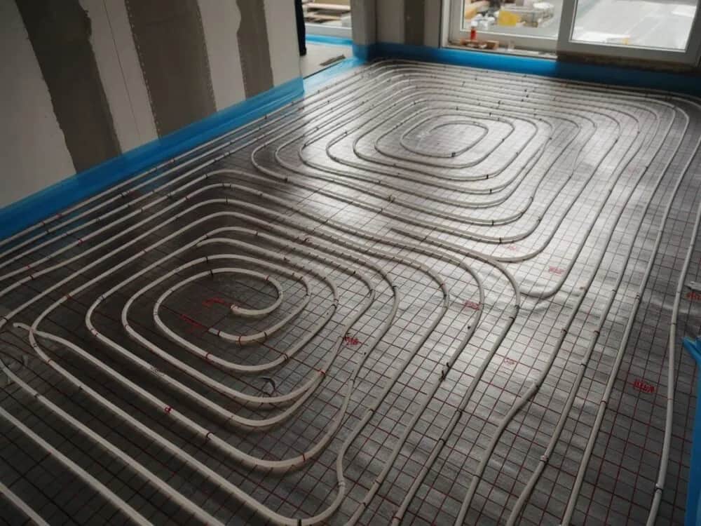 Ile pętli podłogówki potrzebujesz do salonu 30 m2 dla komfortu?