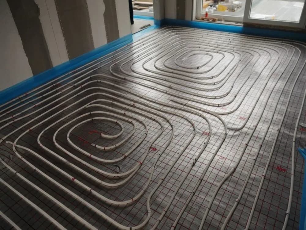 Ile pętli podłogówki potrzebujesz do salonu 30 m2 dla komfortu?